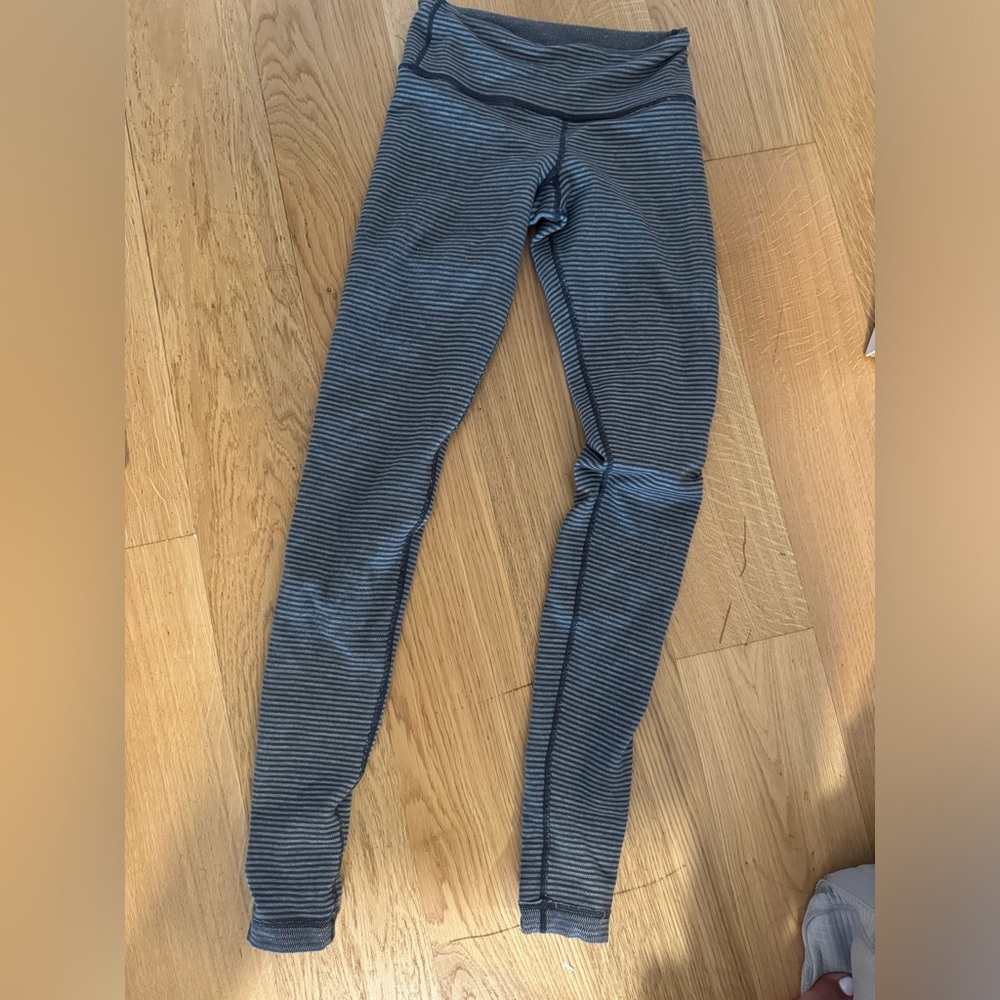 Lululemon reversible leggings 2 grey